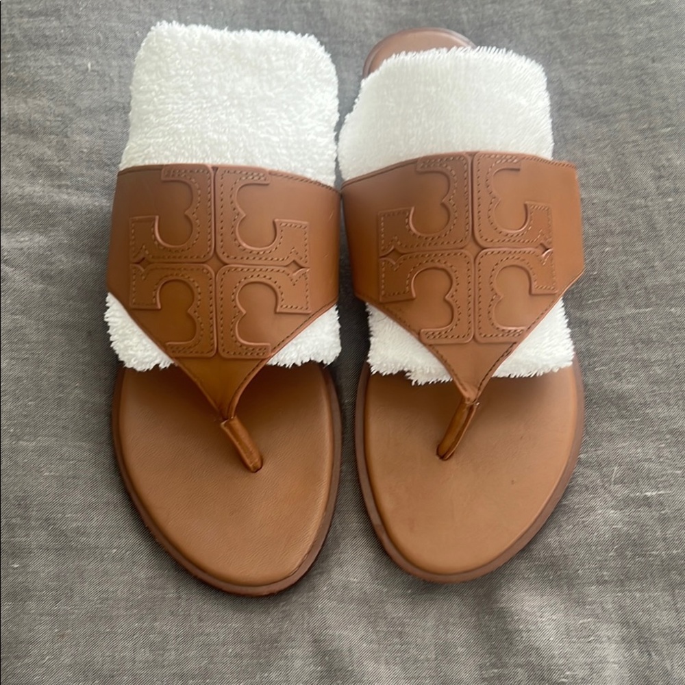Tory Birch Tan Leather Sandals size 8. Excellent condition!